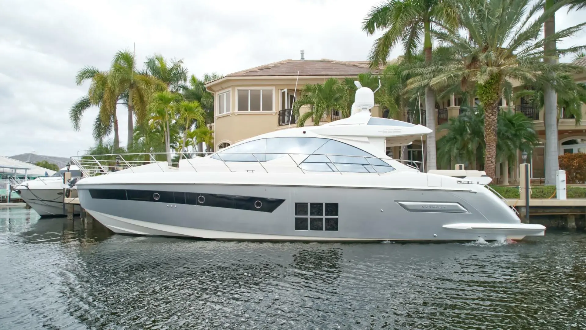 2013 Azimut 55s