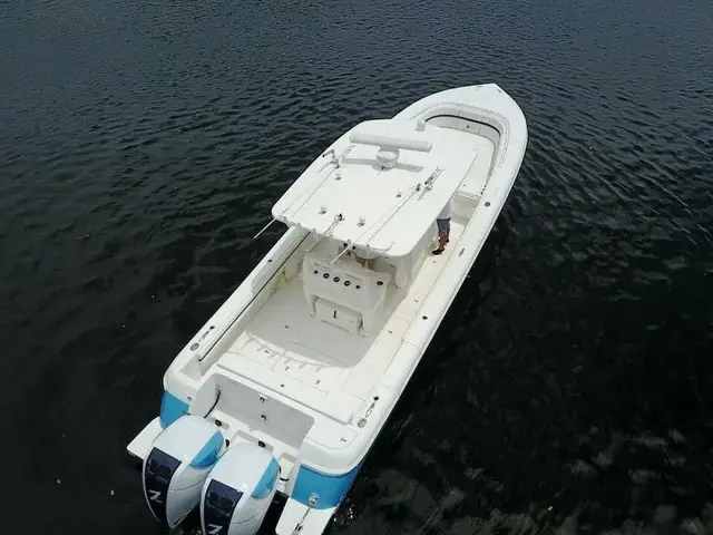 Intrepid 375 Center Console