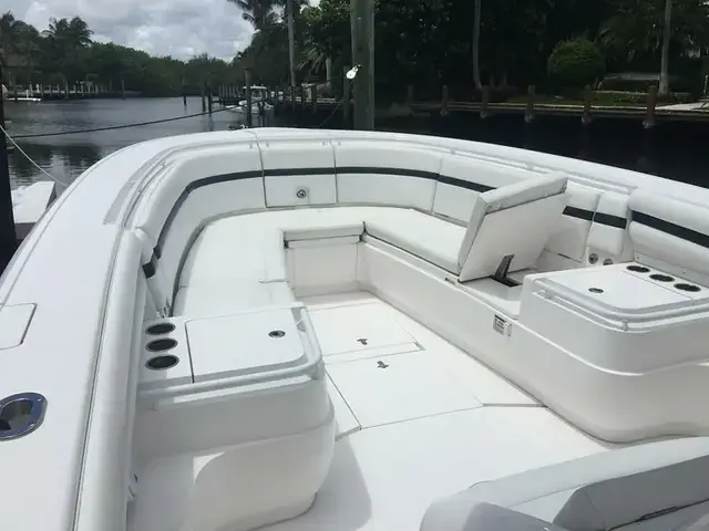 Intrepid 375 Center Console