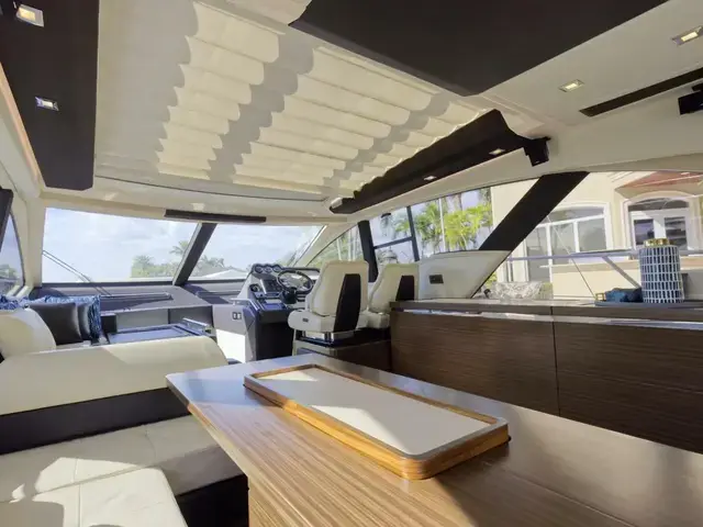 Azimut 55s