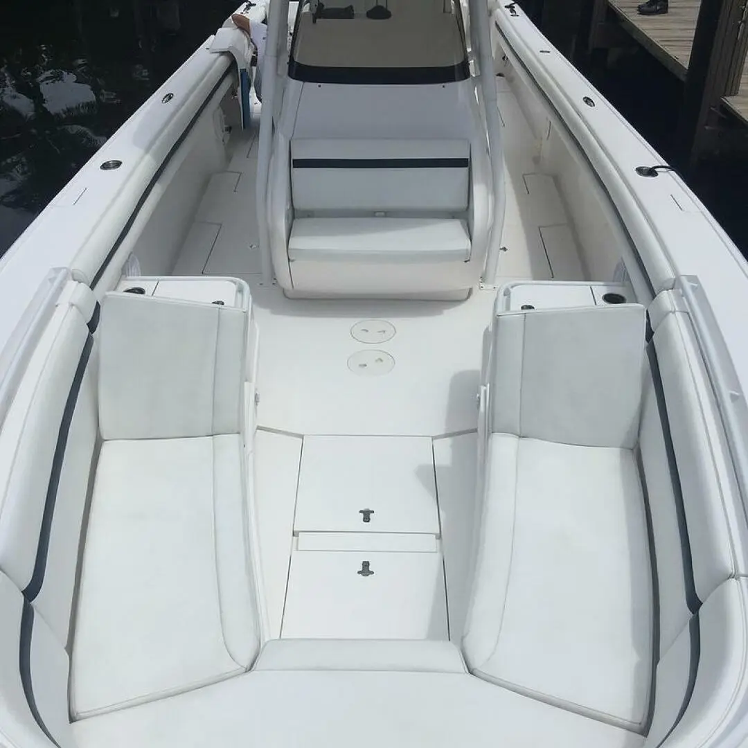 2015 Intrepid 375 center console