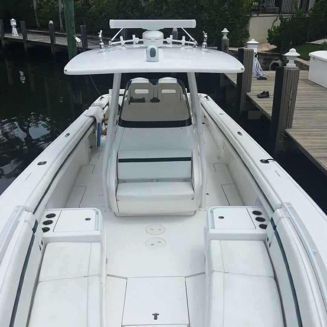 2015 Intrepid 375 center console