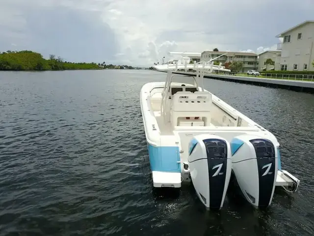 Intrepid 375 Center Console