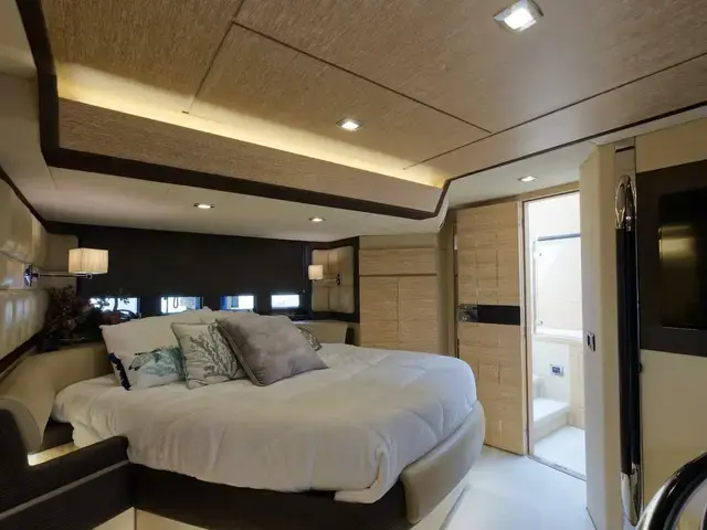 Azimut 64 Flybridge