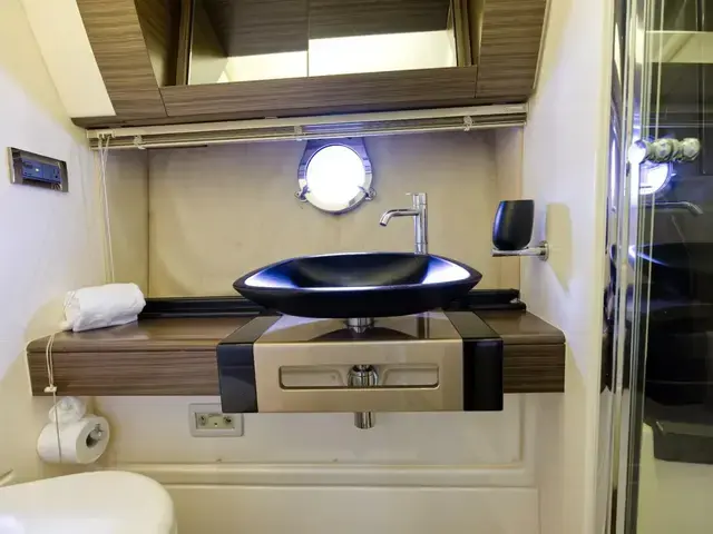 Azimut 55s