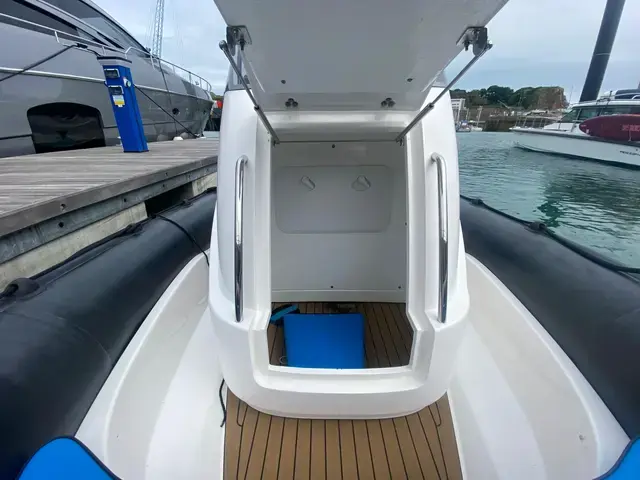 Cobra Nautique 7m