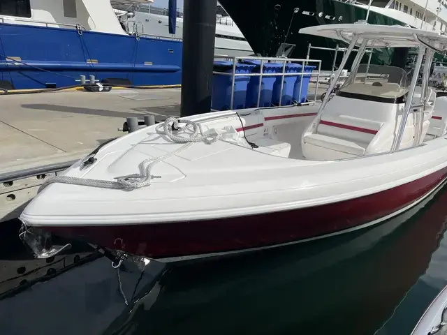 Intrepid 327 Center Console