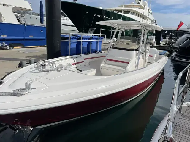 Intrepid 327 Center Console