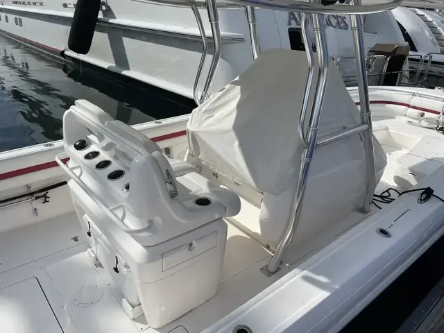 Intrepid 327 Center Console