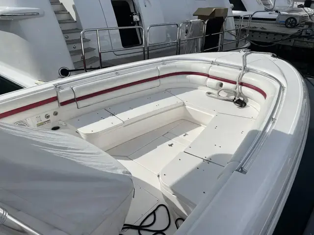 Intrepid 327 Center Console