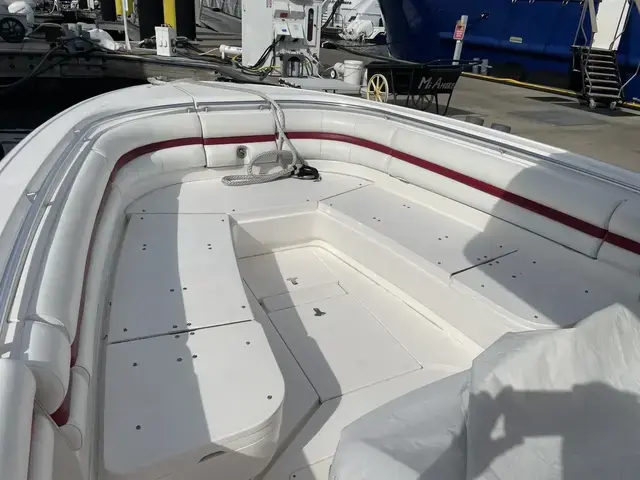 Intrepid 327 Center Console