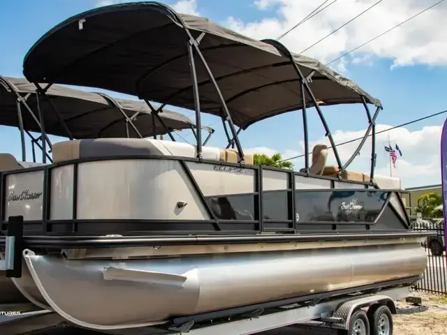 Sunchaser Boats Eclipse 8523 LR DH