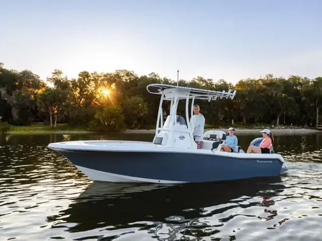 Tidewater Boats 198 CC Adventure