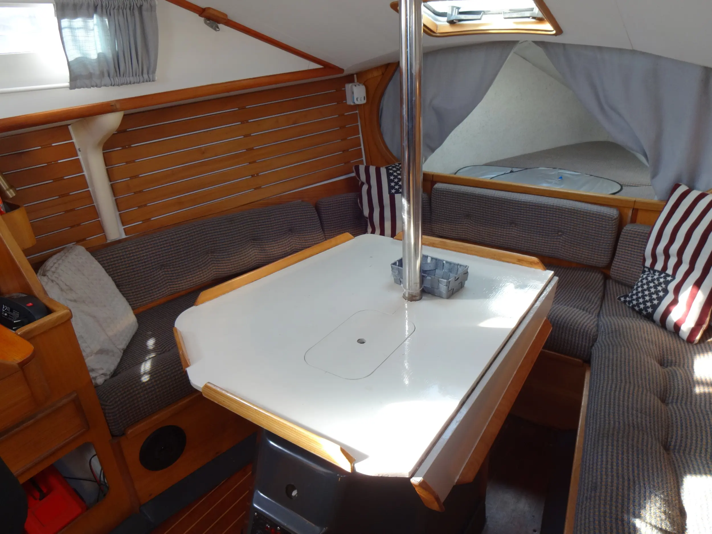 1988 Beneteau 286s (special)