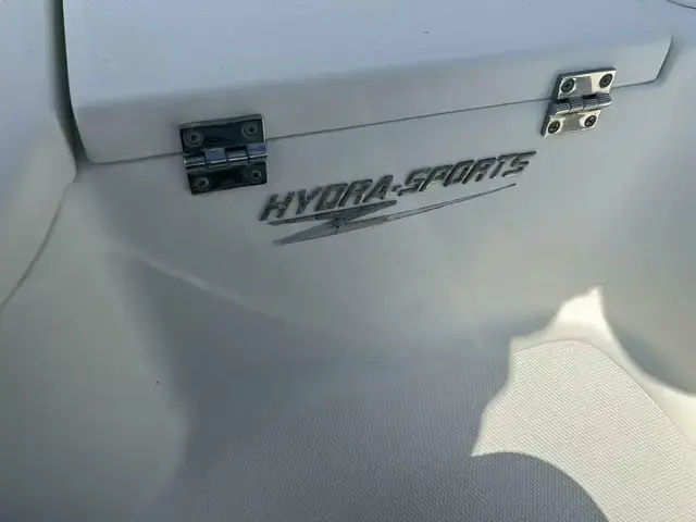 Hydra Sports Vector 2400 Cc