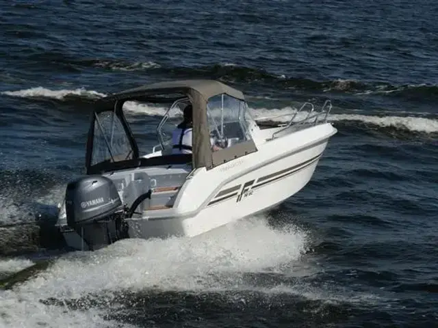 Finnmaster New  52 SC Console Boat with a Yamaha Outboard Engine