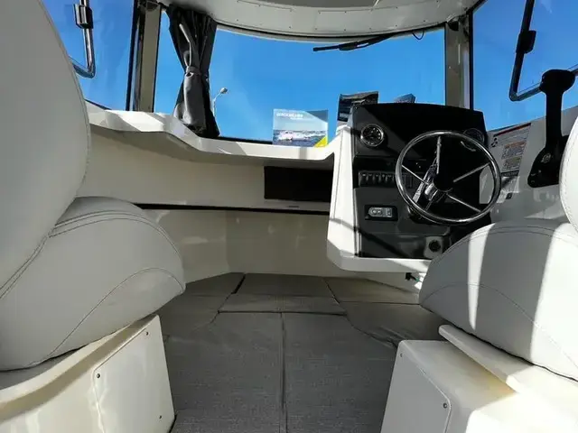 Quicksilver 625 Pilothouse