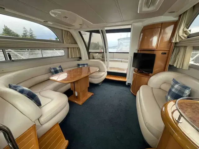 Sealine F44 Flybridge