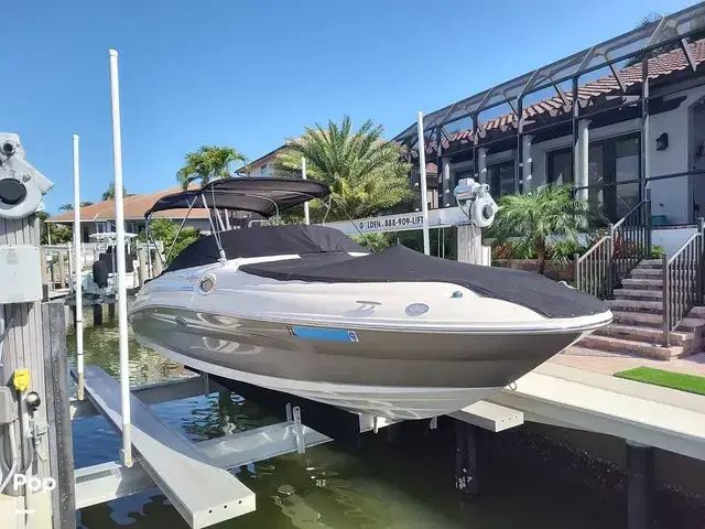 Sea Ray 240 Sundeck