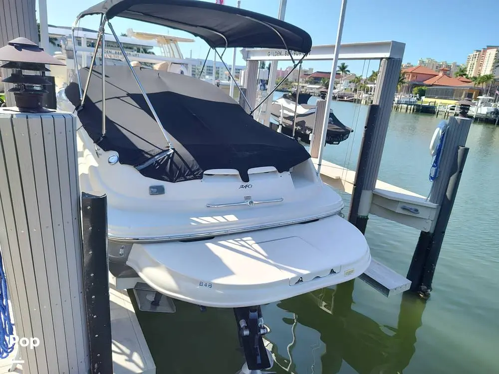 2005 Sea Ray 240 sundeck