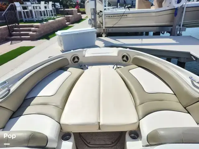 Sea Ray 240 Sundeck