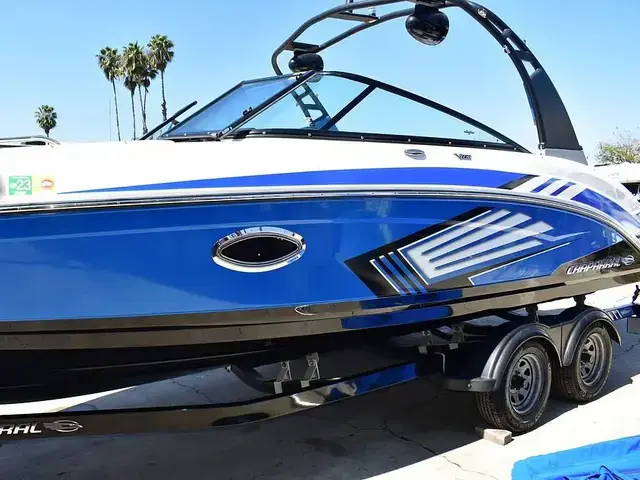 Chaparral 2430 Vortex Vr