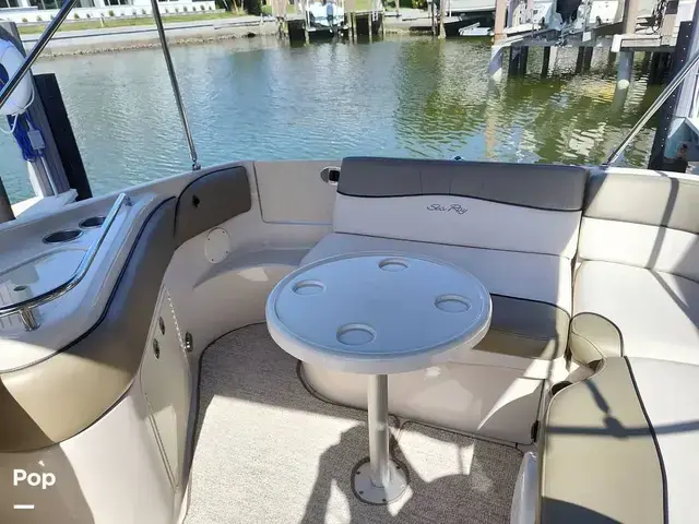 Sea Ray 240 Sundeck