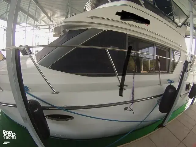 Carver 370 Aft Cabin