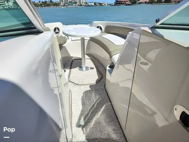 Sea Ray 240 Sundeck