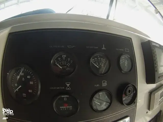 Carver 370 Aft Cabin