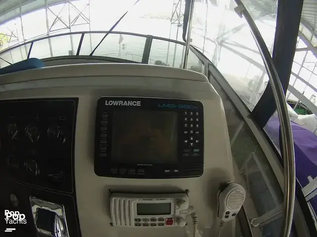 Carver 370 Aft Cabin