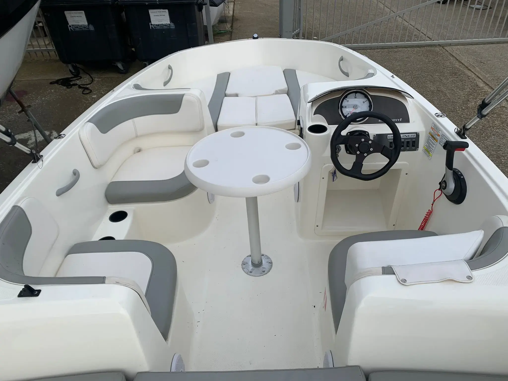 2014 Bayliner 160 element