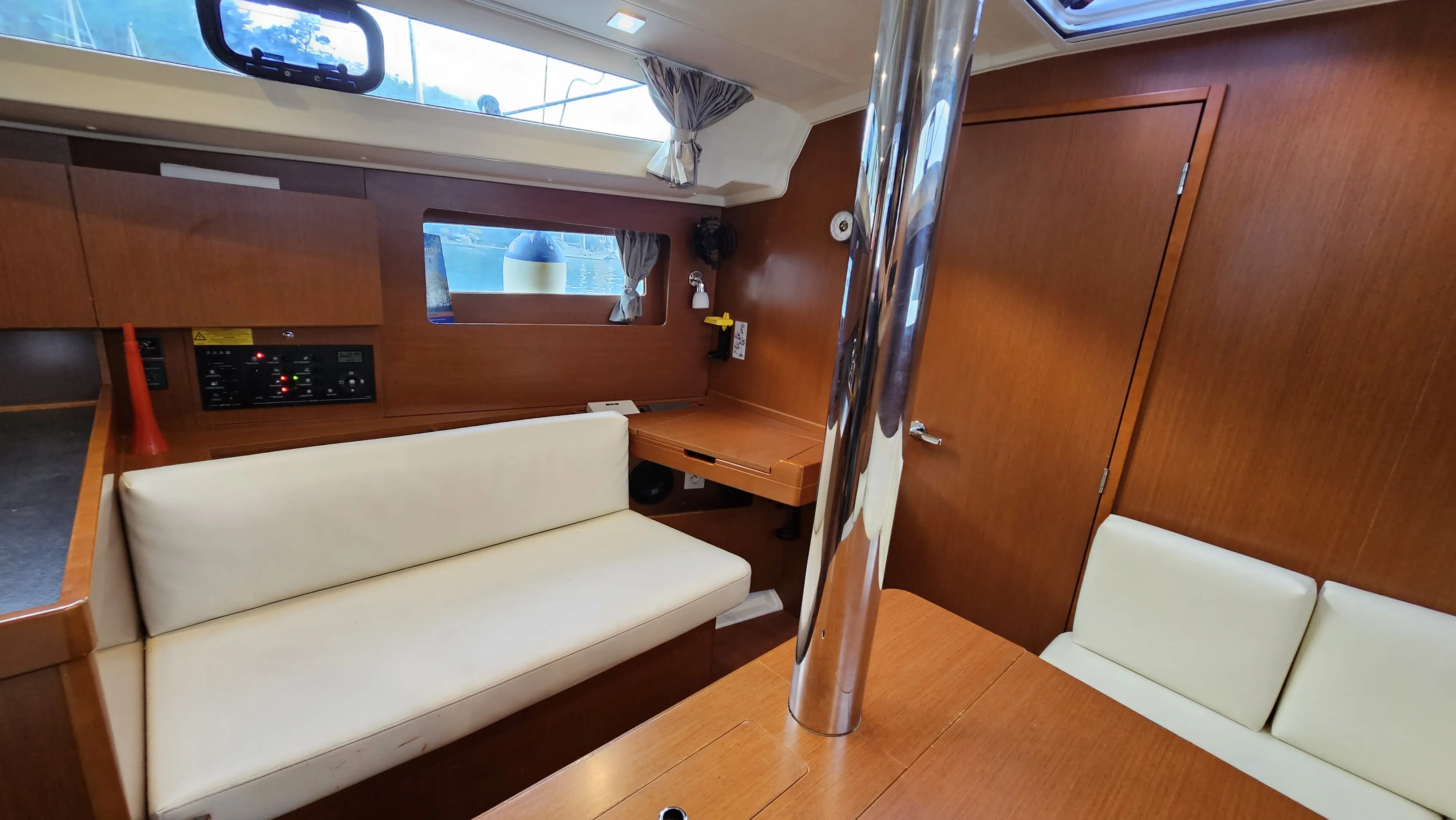 2018 Beneteau oceanis 411