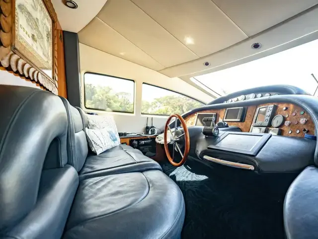 Azimut 80