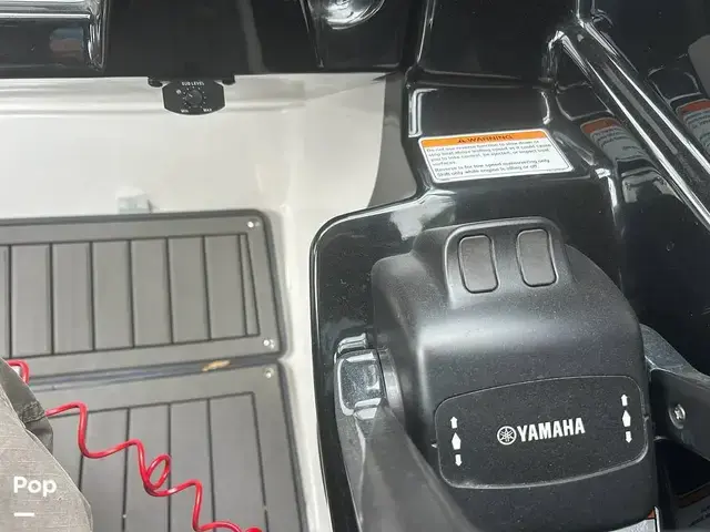 Yamaha 212x