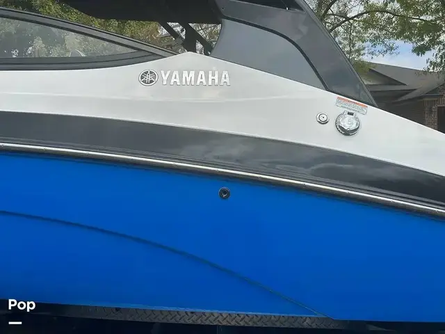 Yamaha 212x