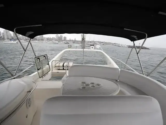 Azimut 58