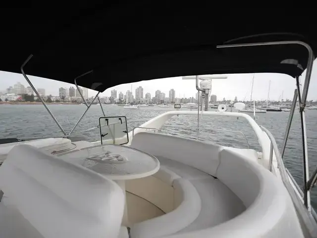 Azimut 58