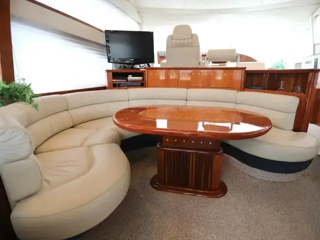 Azimut 58