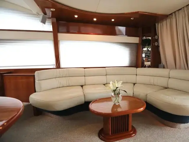 Azimut 58