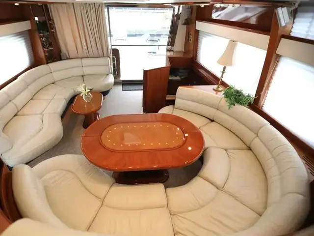 Azimut 58