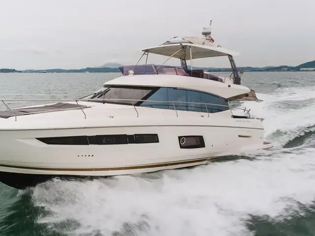 Prestige 55'