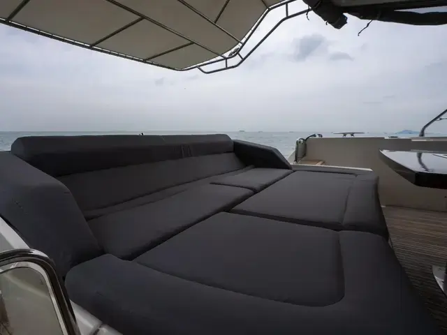 Prestige 55'