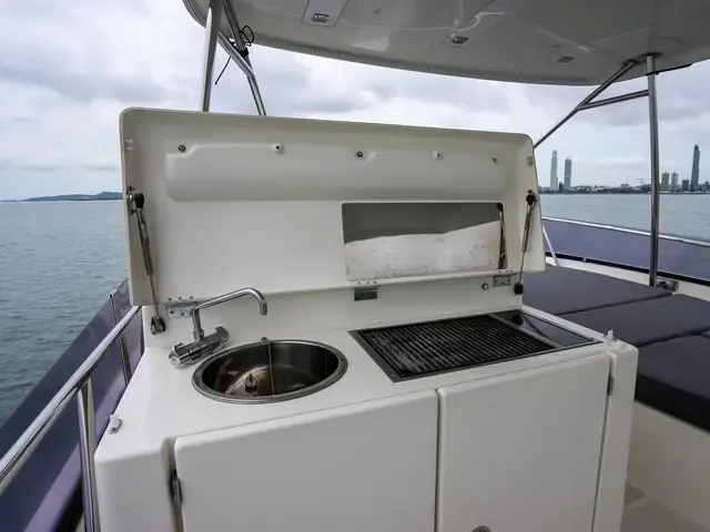 Prestige 55'