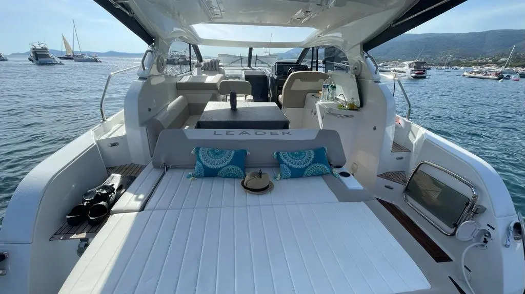 2017 Jeanneau leader 36 sport top