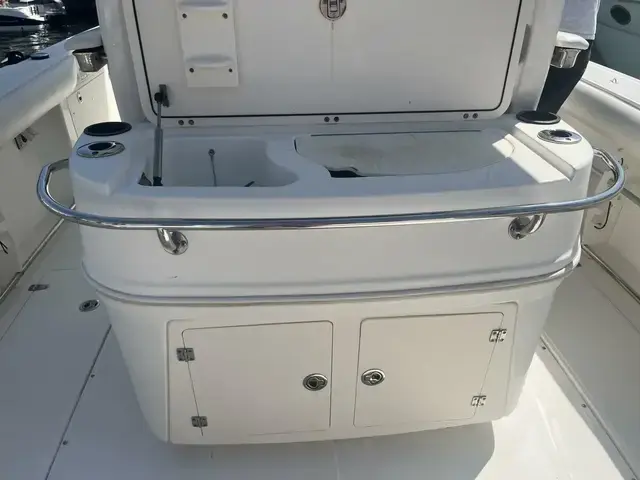 Boston Whaler 32 Outrage