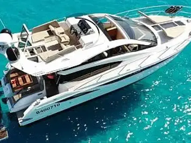 Galeon 430 Skydeck