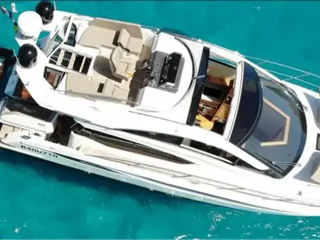 Galeon 430 Skydeck