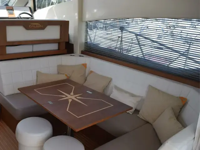 Galeon 430 Skydeck