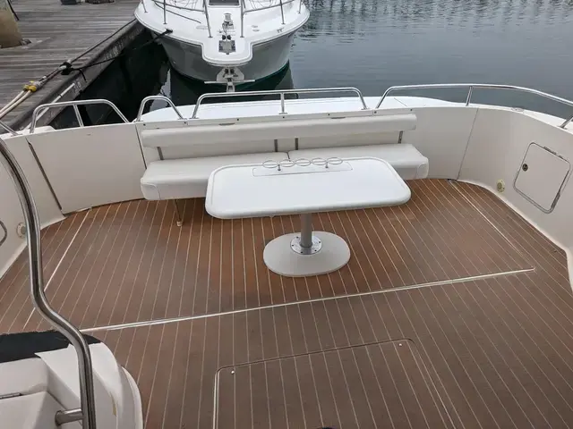 Sea Ray 56'